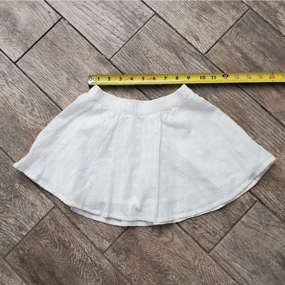 OshKosh B'Gosh white flowy skirt Size 4T